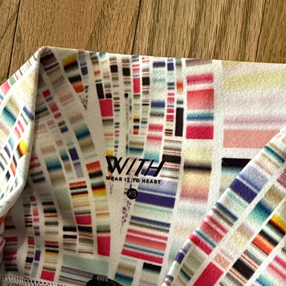 Peloton Colorful Patterned Leggings. Size xs - Picture 4 of 5